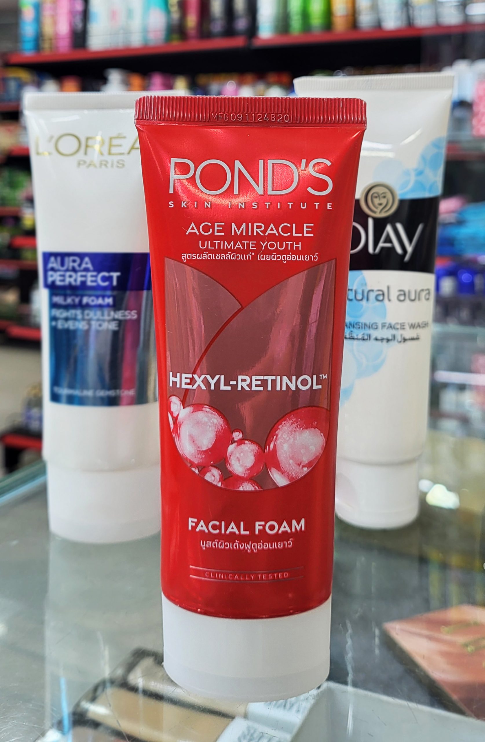 Pond's Age Miracle Facial Foam 90 ml (Country of origin Thailand)