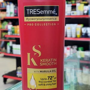 TRESemme Keratin Smooth with Marula oil Shampoo 400 ml (Made in UAE)