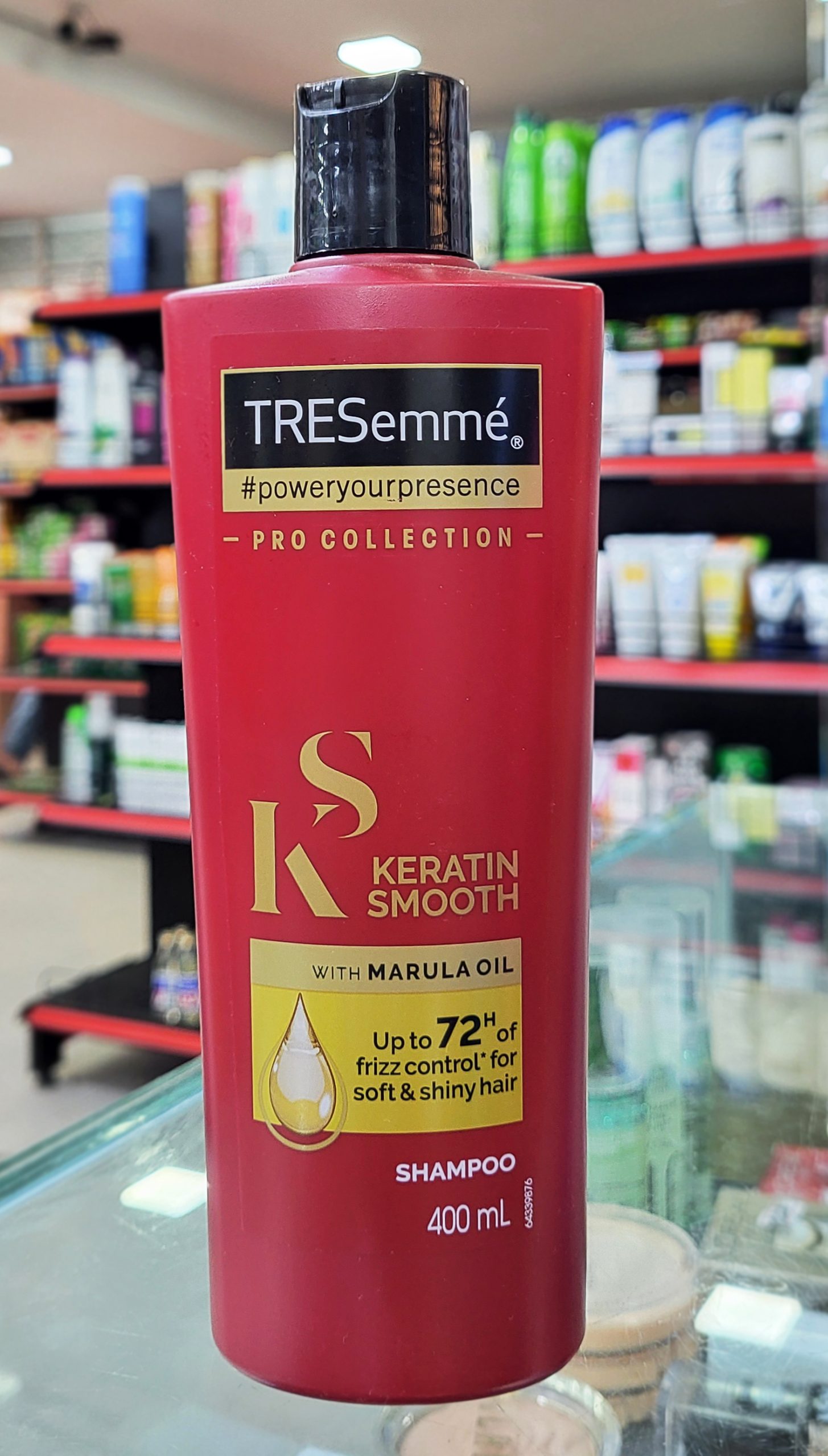 TRESemme Keratin Smooth with Marula oil Shampoo 400 ml (Made in UAE)