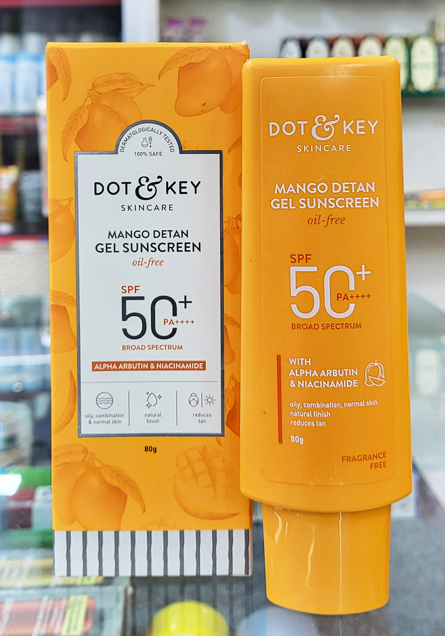 Dot & Key Skin Care Mango Detan gel sunscreen..Made in India 80 g (5/2027)