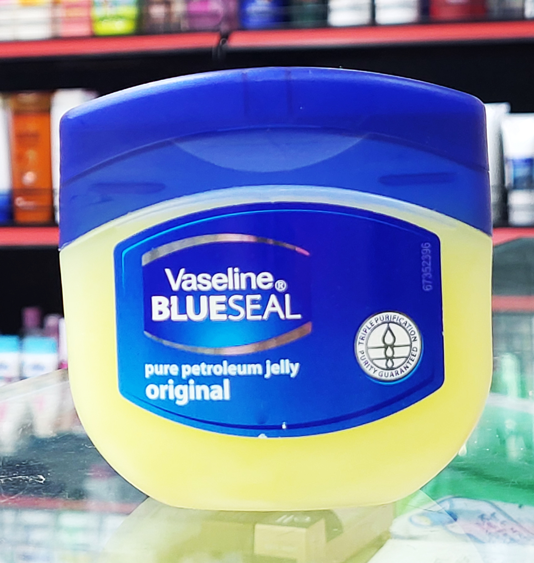 Vaseline Blueseal pure petroleum jelly original 250 ml .(Exp 7/27)