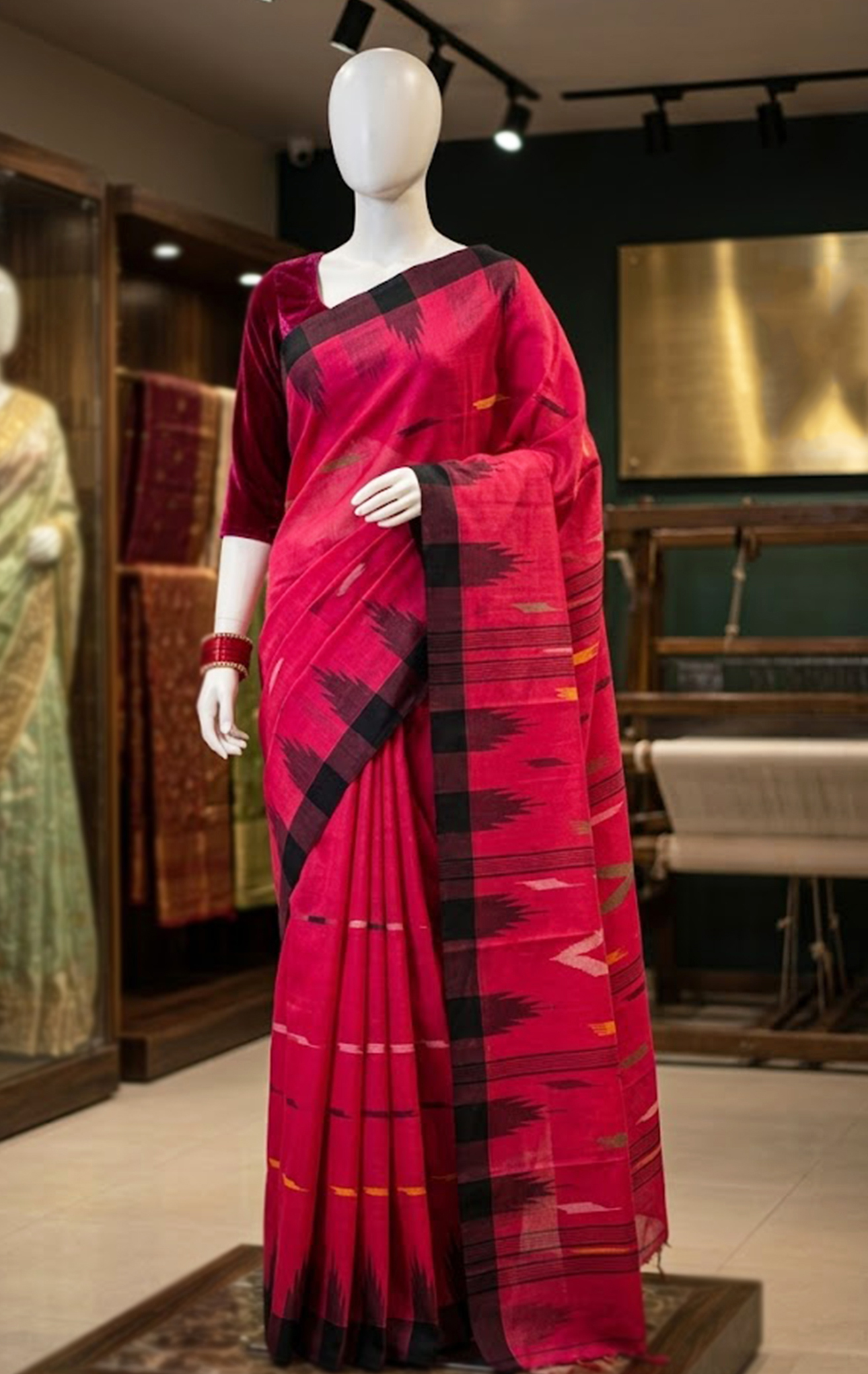 Original Handloom Monipuri Saree with Blouse pcs