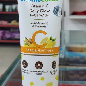 mamaearth Vitamin C Daily face wash with vitamin C & Turmeric 100 ml