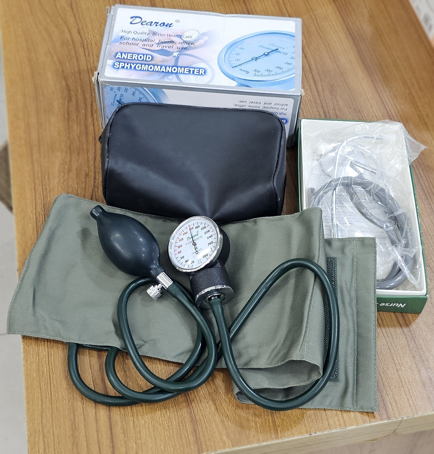 Dearon Blood Pressure Measuring Kit