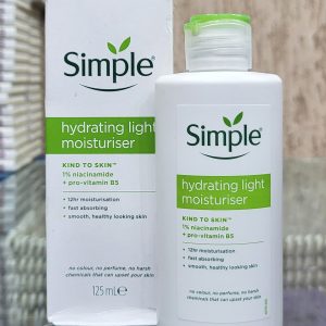 Simple Hydrating light 125 ml .Made in Hungry