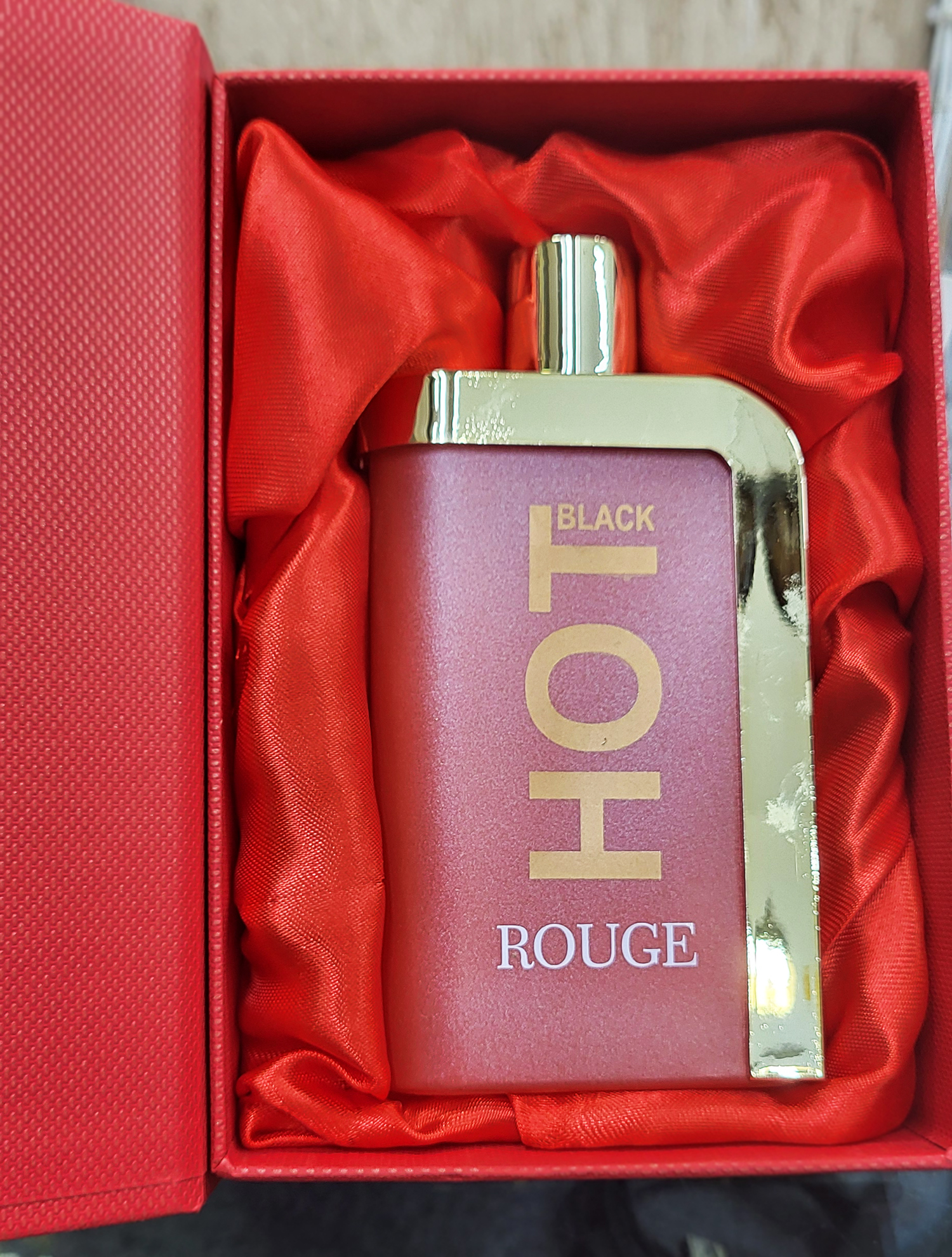 HOT black Rouge 100 ml. Made in UAE