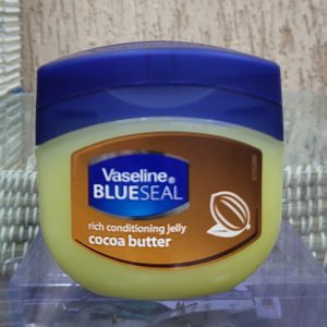 Vaseline Blueseal rich conditioning  jellyCocoa butter 250 ml (10/28)Manufactured by South Africa
